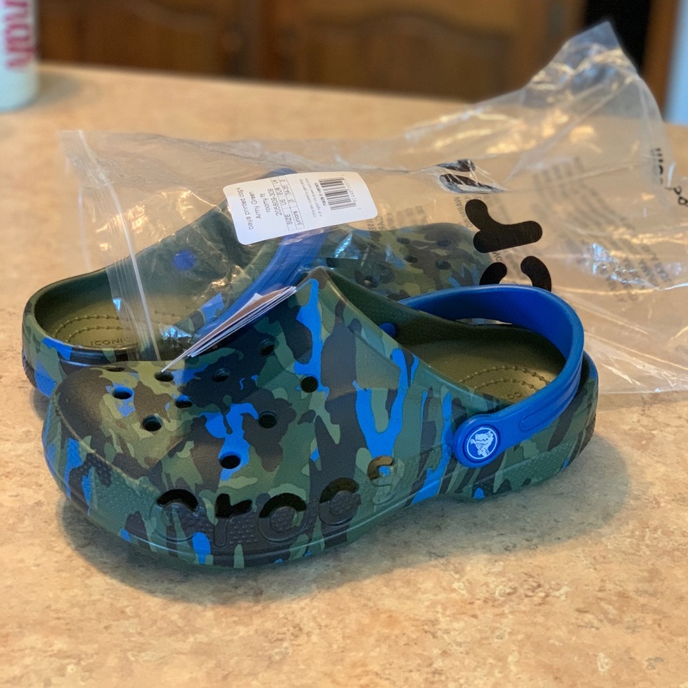 Boys Crocs- unlined Camo